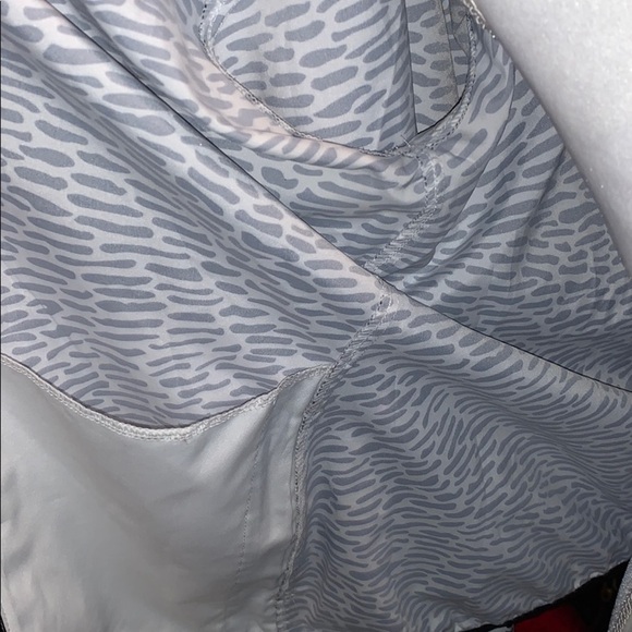 New Balance Windbreaker with Reflective “NB” - Picture 9 of 10